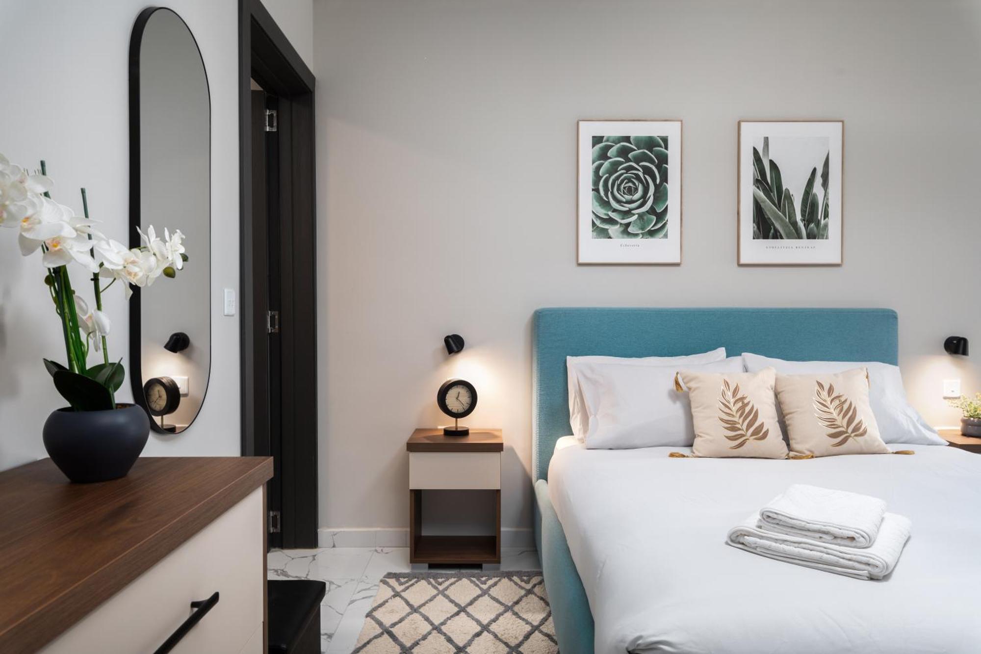 Modern 2Br Cosy Apartment With Large Terrace - Close To Manoel Island & Tigne Shopping Mall Sliema Exteriör bild