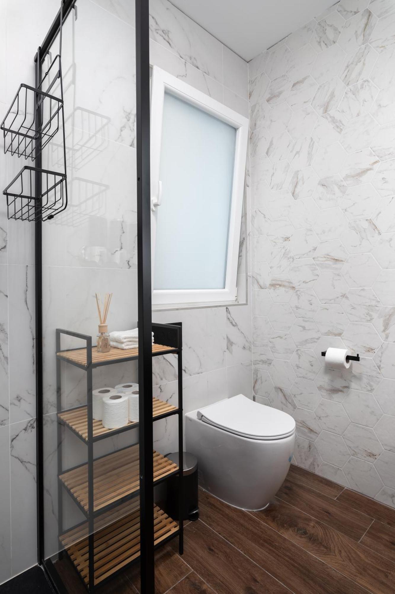 Modern 2Br Cosy Apartment With Large Terrace - Close To Manoel Island & Tigne Shopping Mall Sliema Exteriör bild