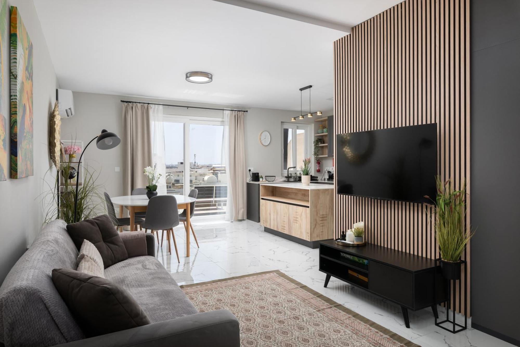 Modern 2Br Cosy Apartment With Large Terrace - Close To Manoel Island & Tigne Shopping Mall Sliema Exteriör bild
